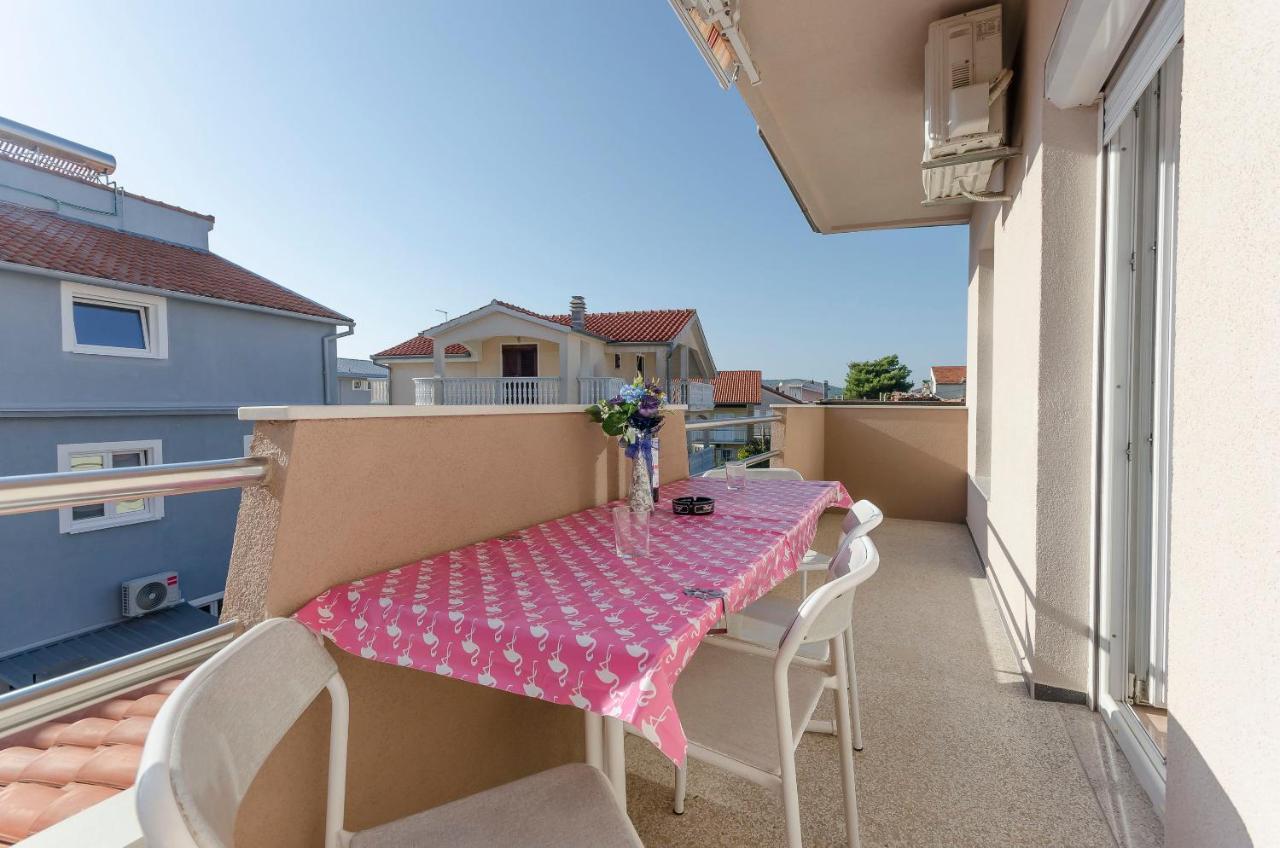 Apartments Rajka Vodice Exterior photo